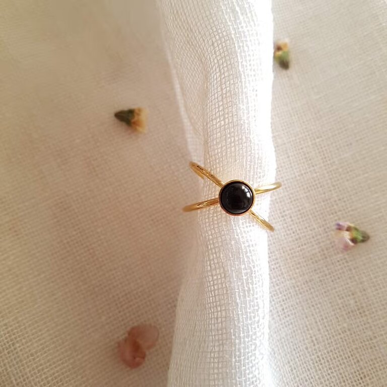 Bague en Onyx réglable