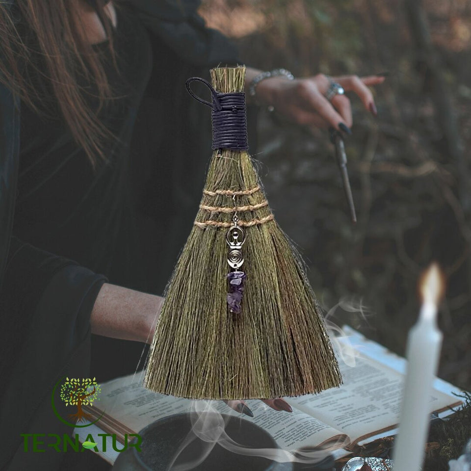 Balai de sorcière Déesse Améthyste