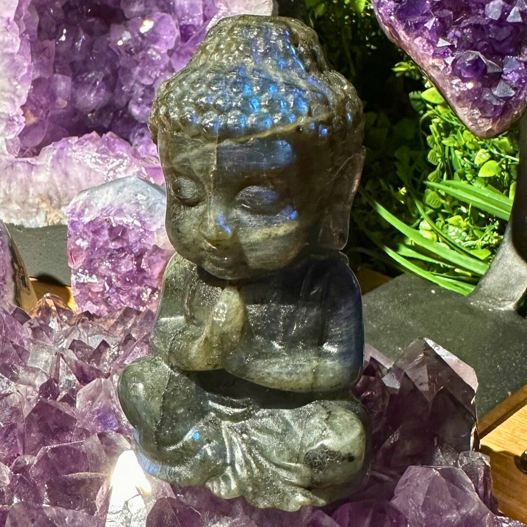 Bouddha en Labradorite