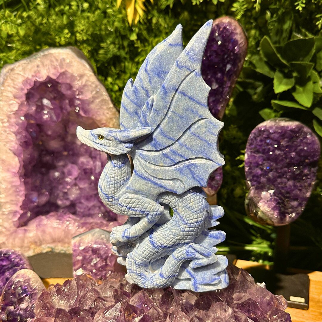 Dragon en Aventurine Bleue – Pièce Exceptionnelle (21 cm x 12 cm)