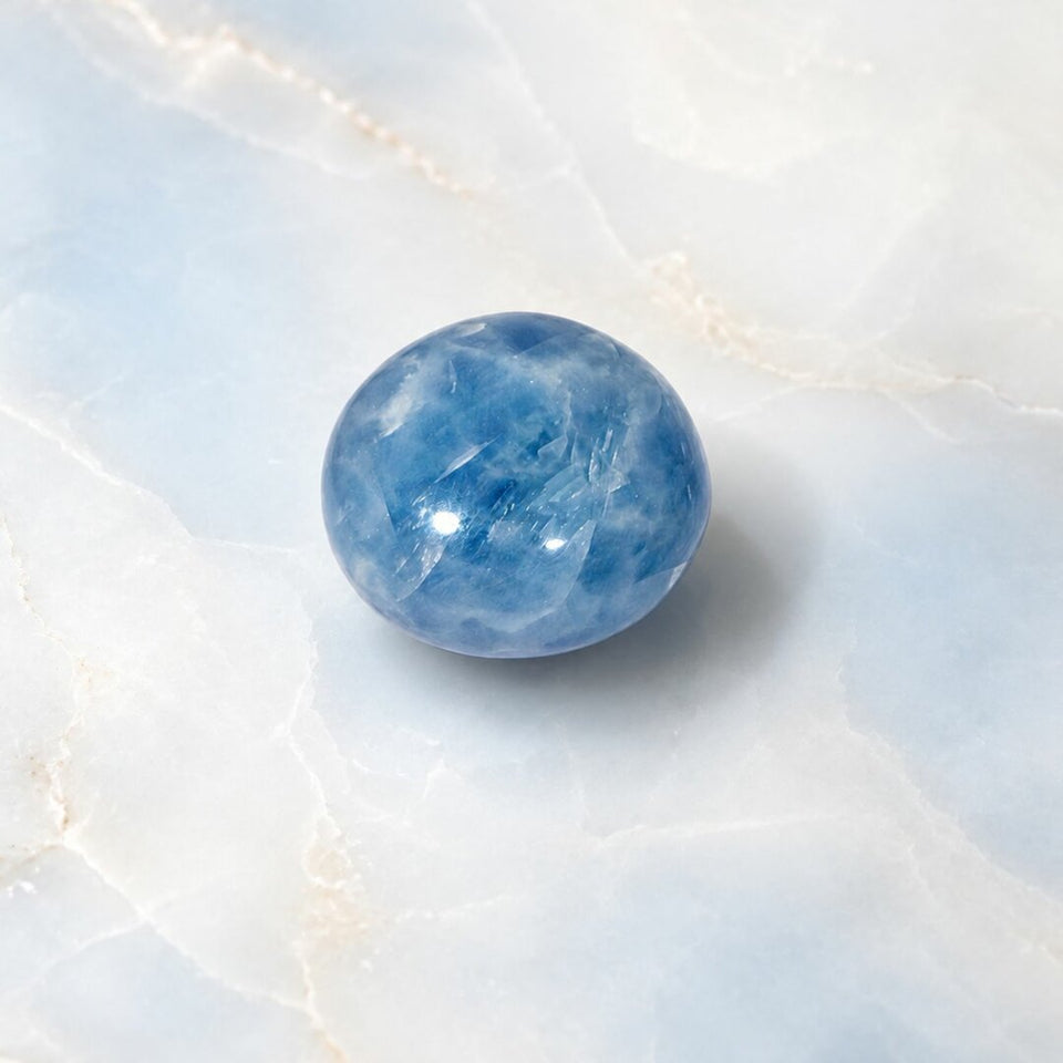 Galet Calcite Bleue