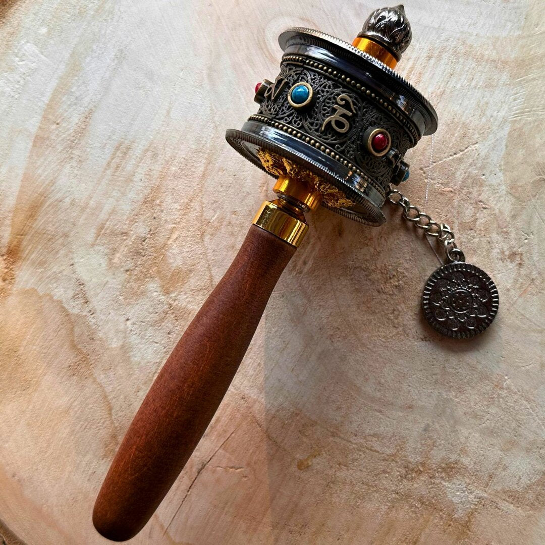 Moulin à Prière Tibétain en Bois et Métal