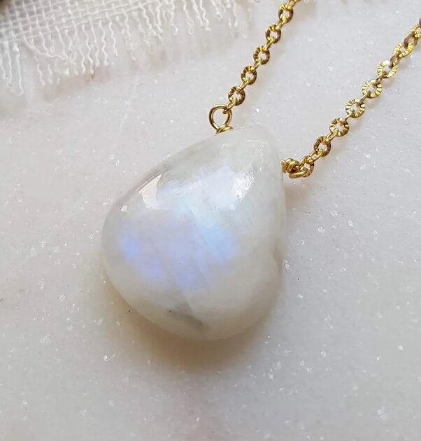 Pendentif Pierre de Lune demi-goutte