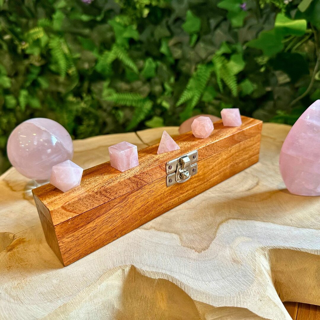 Solides de Platon en Quartz Rose