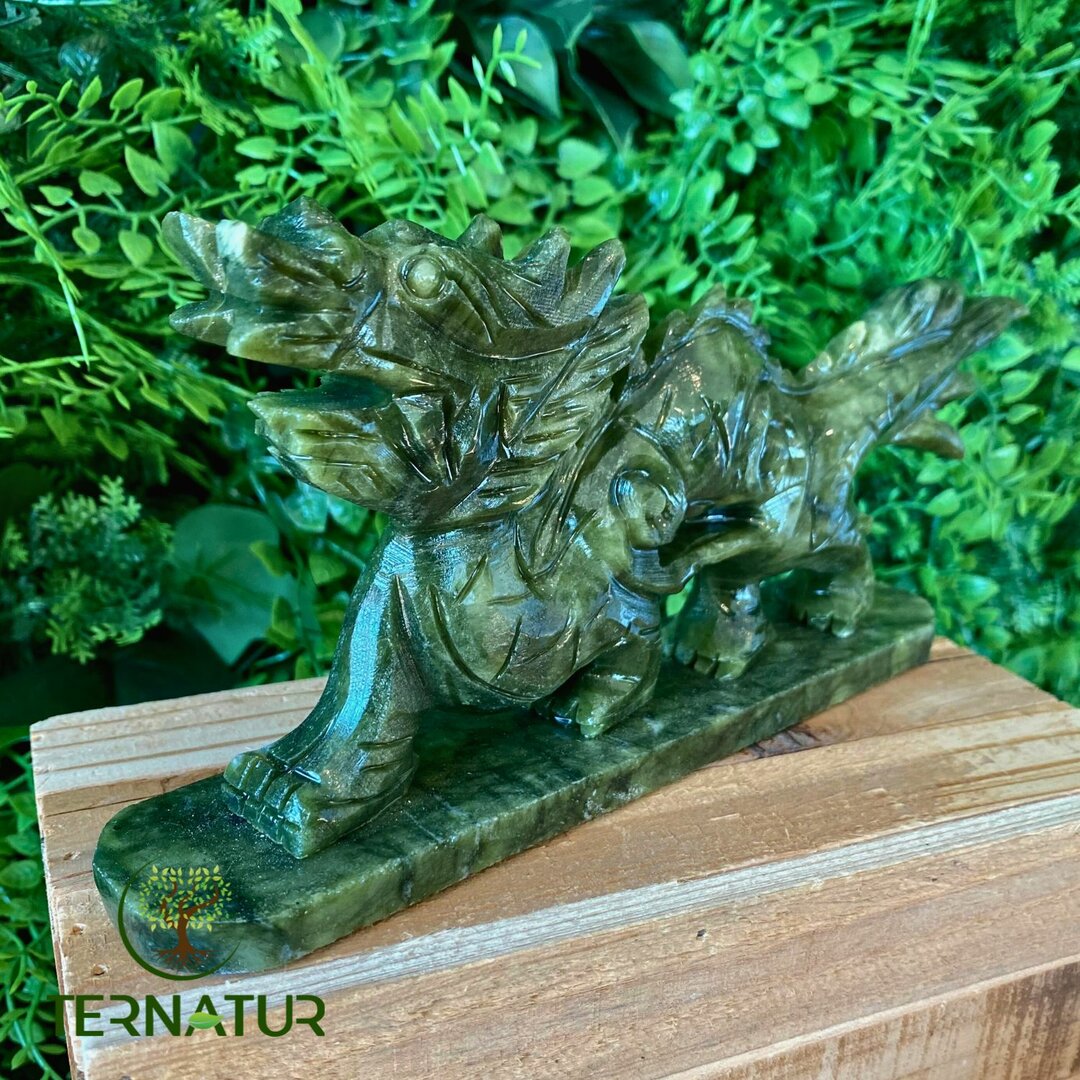Dragon en Jade Néphrite